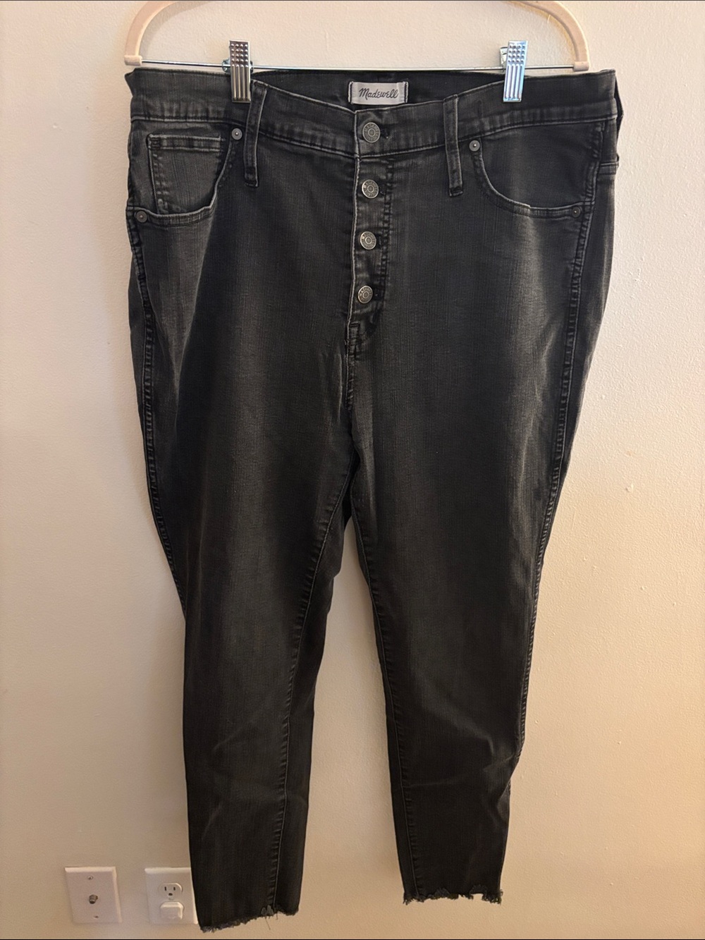 Madewell Faded Black High-Rise Button-Fly Ankle Jeans 34
